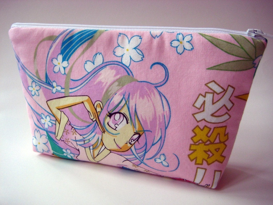 Daytripper Makeup Bag in Pink Anime Thunder Flower