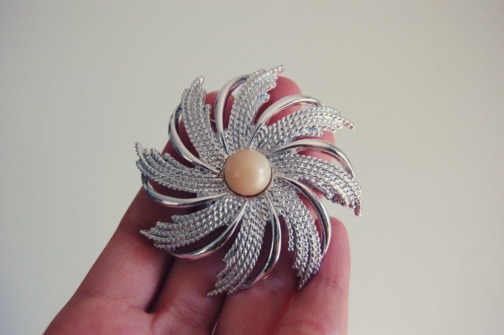 silver flower brooch