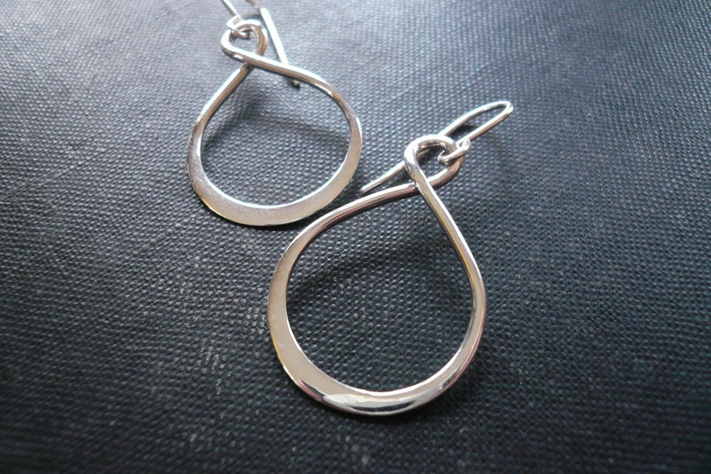 Infinity Earrings in Sterling SIlver, Simple Dainty Jewelry