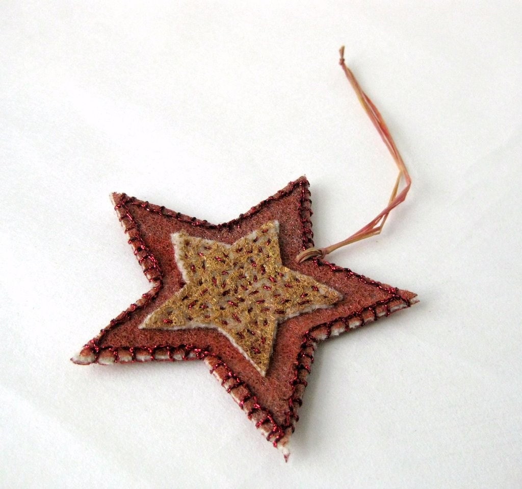 Rustic star ornament felted red gold country Danish (s)