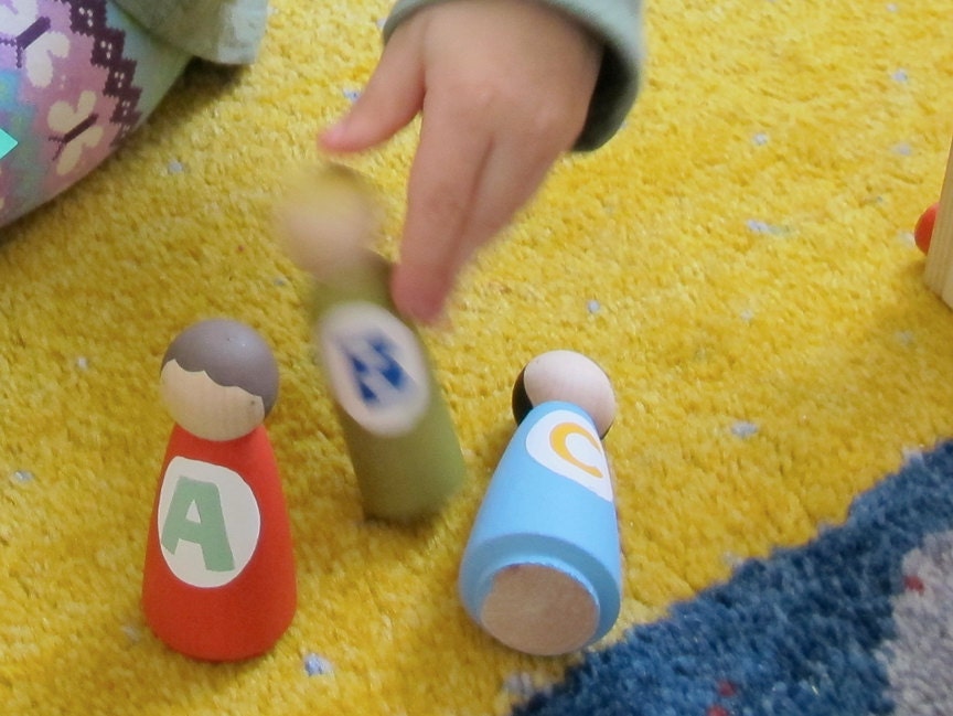 Kids Handmade Toys // El Alfabeto // Fair Trade wooden dolls wooden peg people doll house Educational wooden toy