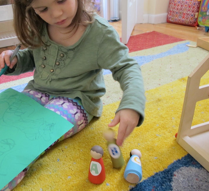 Kids Handmade Toys // El Alfabeto // Fair Trade wooden dolls wooden peg people doll house Educational wooden toy