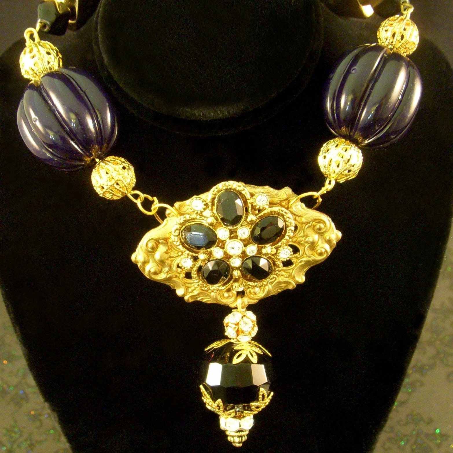 Vintage Black and Gold Art Nouveau Style Necklace