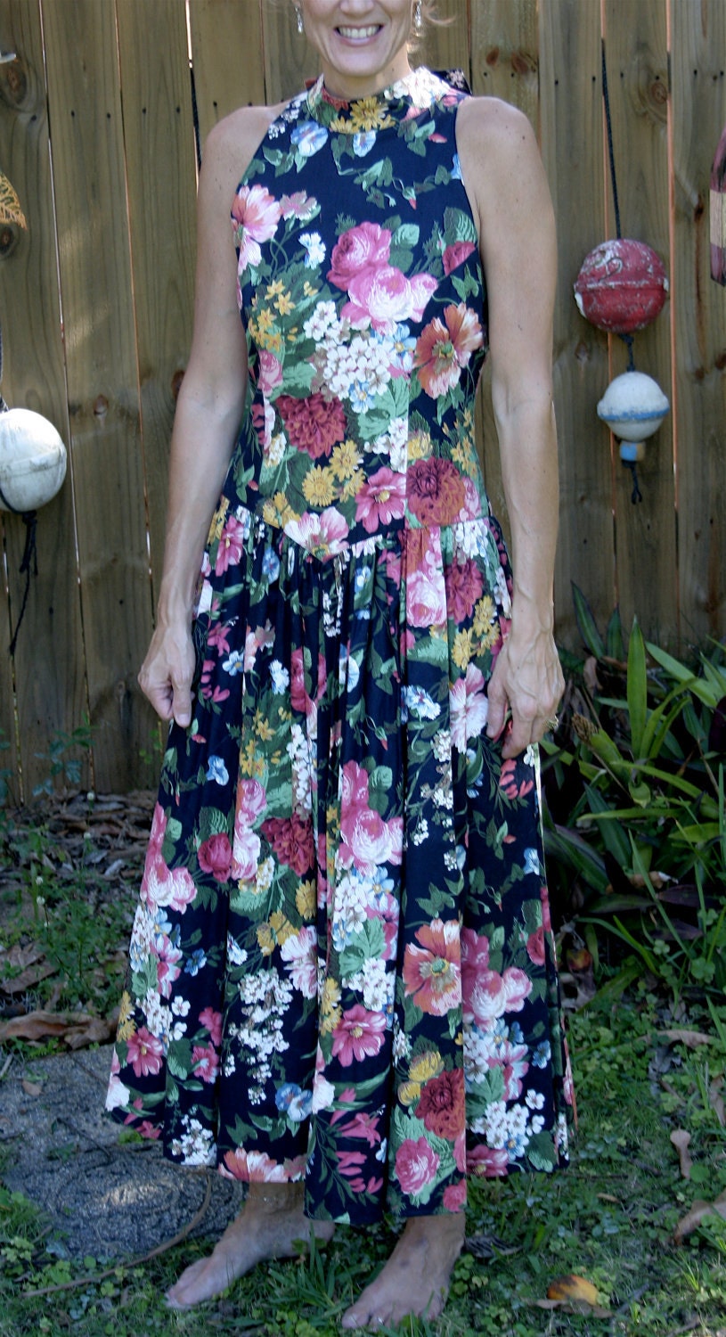 VINTAGE Floral dress - high neck, low back, full skirt, 80s, Size 14, sexy sundress