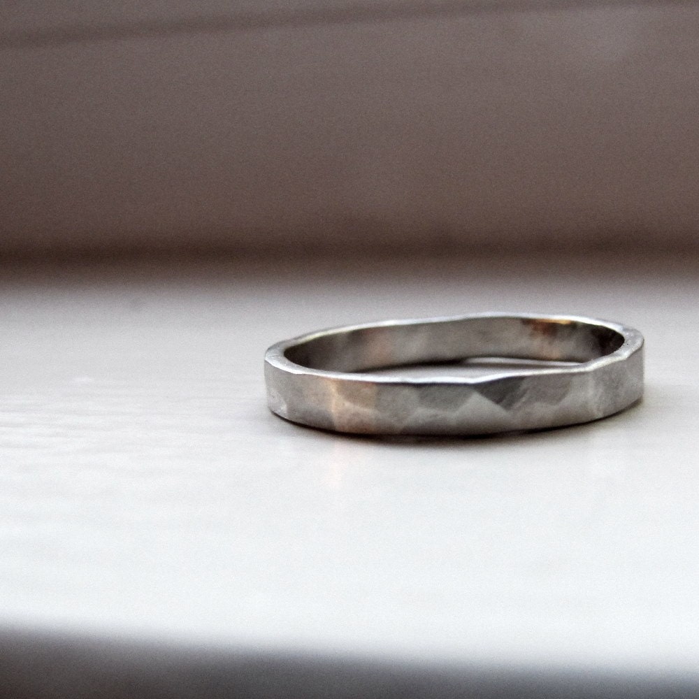 Unisex Hammered White Gold Wedding Ring