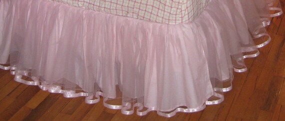 16 Inch Drop CRIB Size Tulle Bedskirt - LIGHT Pink