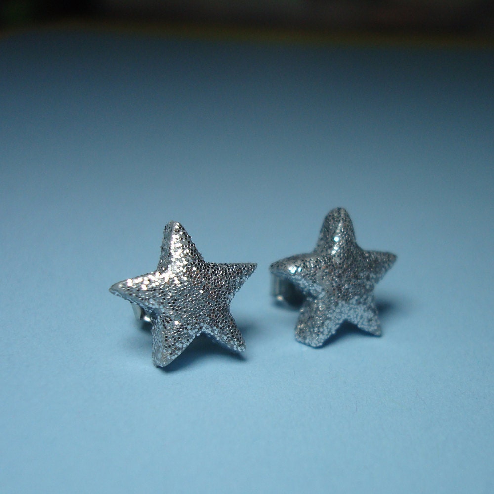 Tiny Star Post Earrings