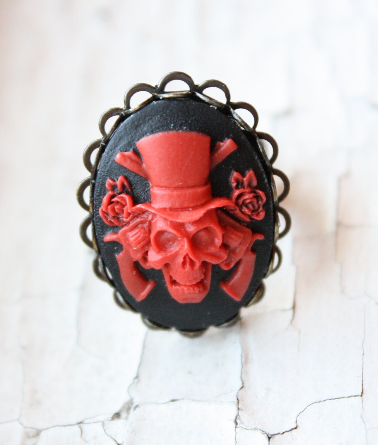 Guns and Roses Red and Black Skull Cameo Ring