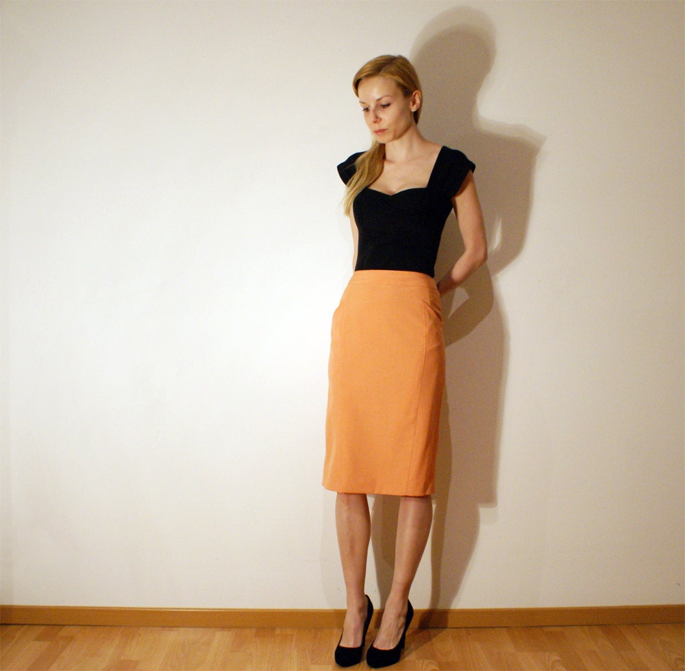 Vintage 80s Peach Orange Pencil Skirt Size  M-L - Spelfenmeisje