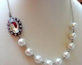 White Necklace , Rhinestone Neckalce, Glass Pearl , Pearl Jewelry, Bridal Necklace, Wedding Jewelry, Bridesmaid Necklace