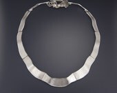 Silver Ribbon Barcelona Necklace