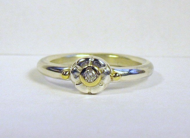 Small Diamond Flower Ring