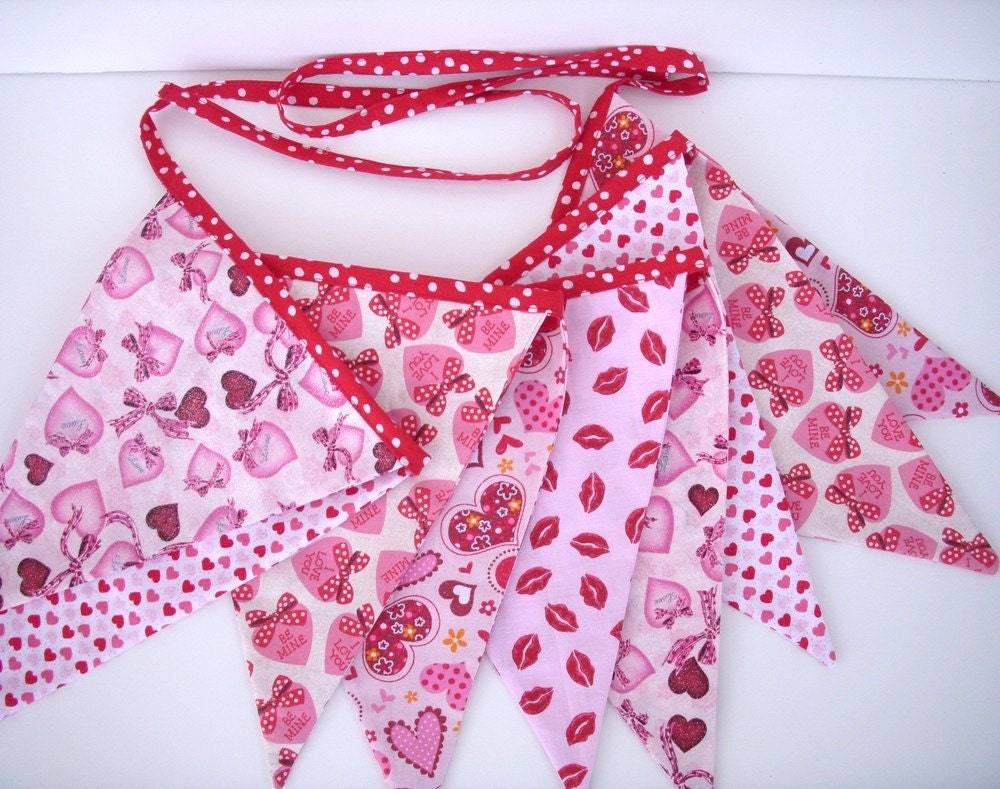 Pink Red White Wedding Love Valentine Fabric Banner Bunting Pennant Flags Garland