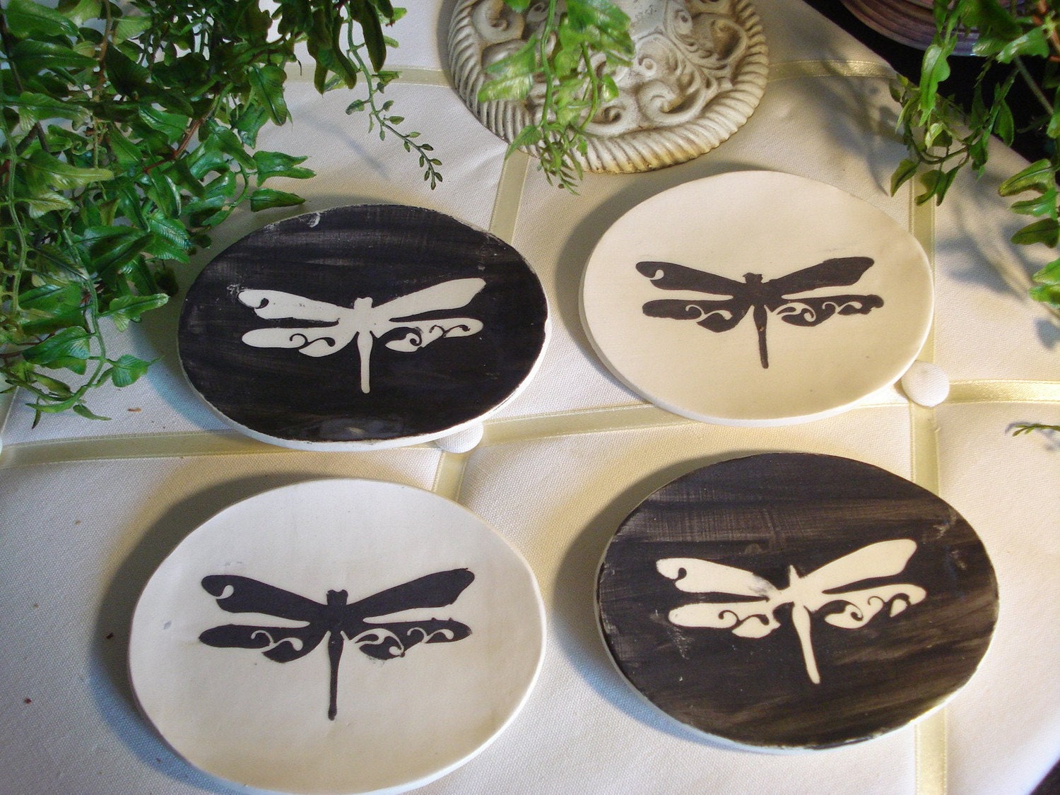 Oval Dragonfly Mini Plates