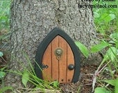 Fairy Doors, Faerie Door, Elf Door, Gnome door, 5 inch with miniature lion knocker.