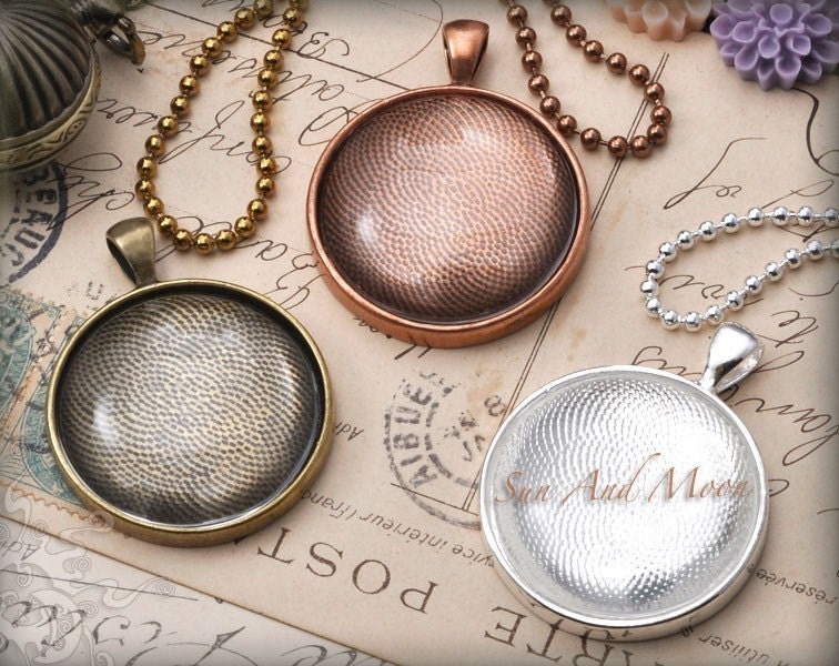 20 Pendant Trays GLASS Inserts - 30mm Circle Pendant Blanks - Bezel Cabochon Settings - 30T