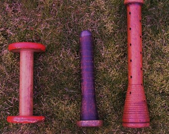 COOL SPOOLS....VINTAGE, WOOD, PATINA, PRIMITIVE, TEXTILE SPOOLS...UNIQUE,  FUN, UPCYCLE