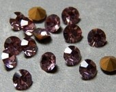 Vintage Swarovski Amethyst  Round 30ss Faceted Crystal Chatons (10)