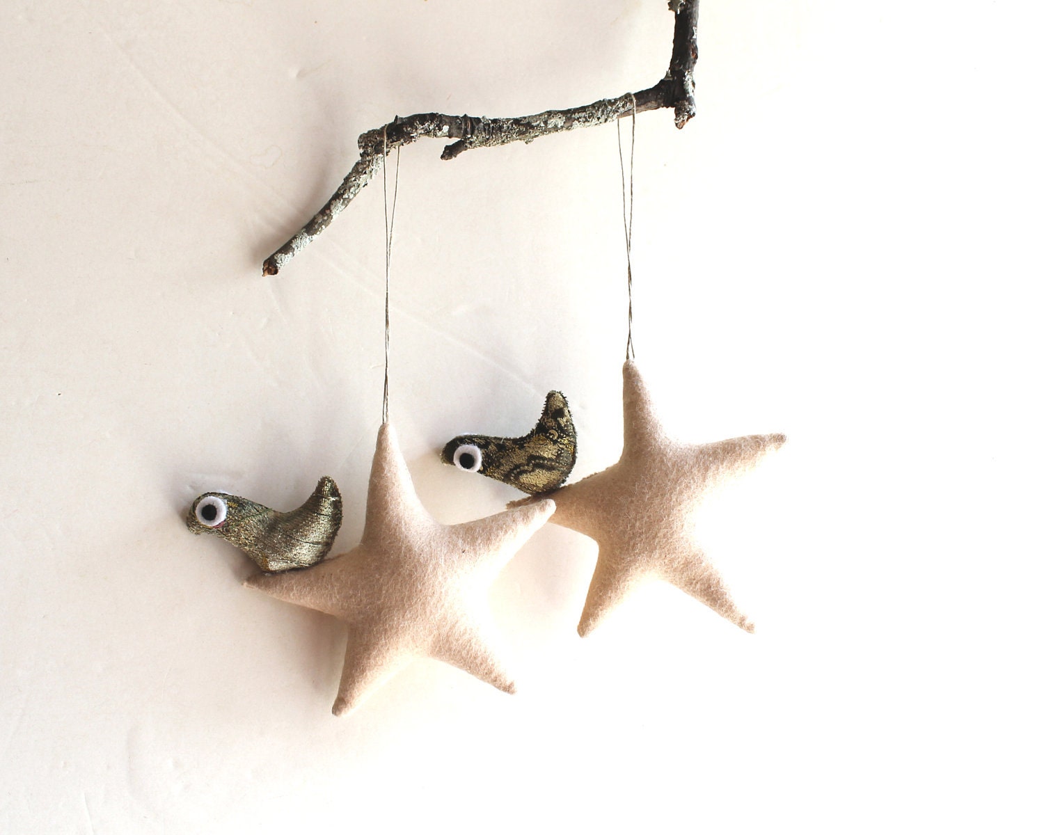 Two cream stars with bird. Felt Decoration wall hanging. - Intres