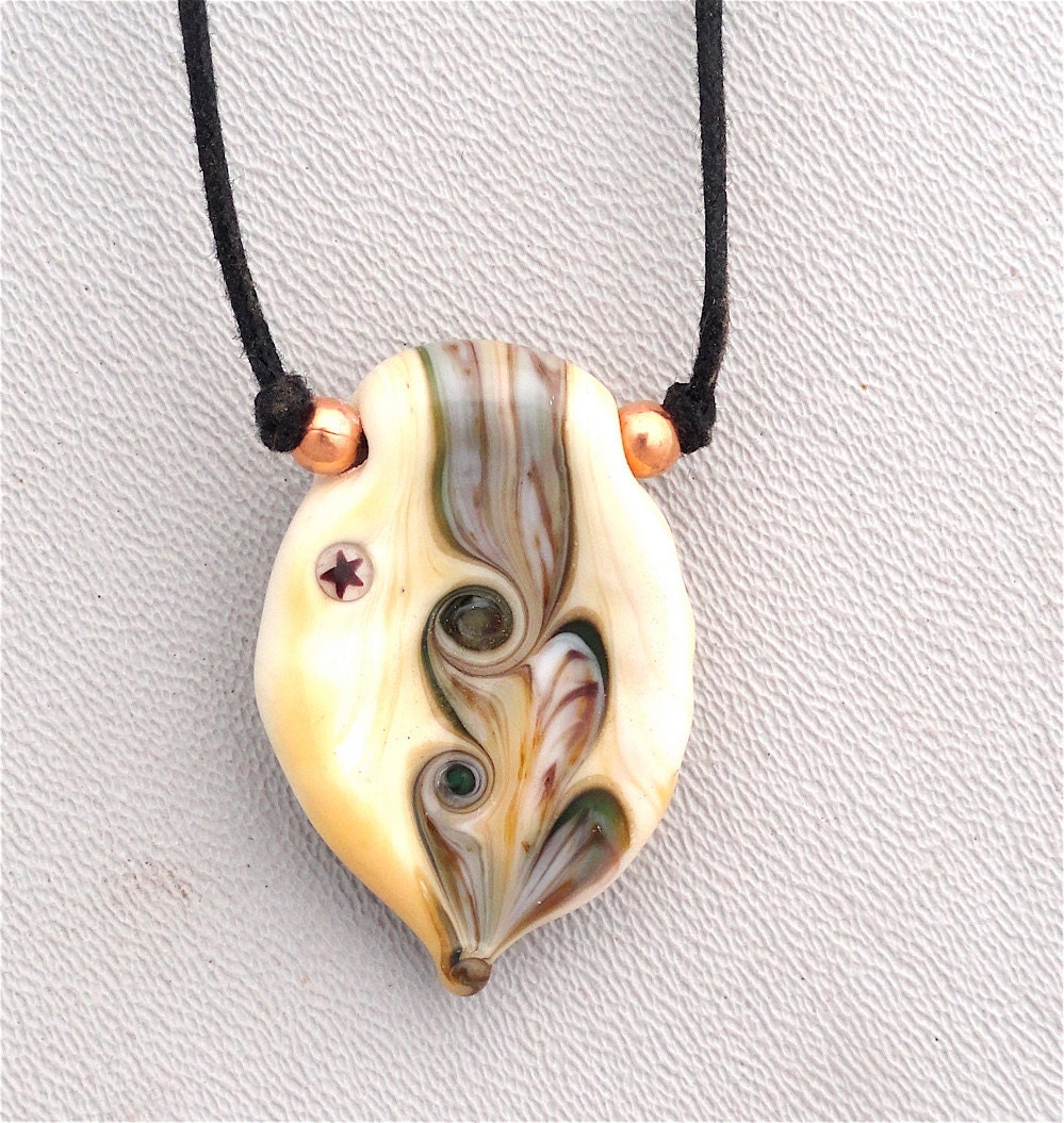 Lamp Work Ivory Glass Leaf With twisted Leaf Design Made in the USA