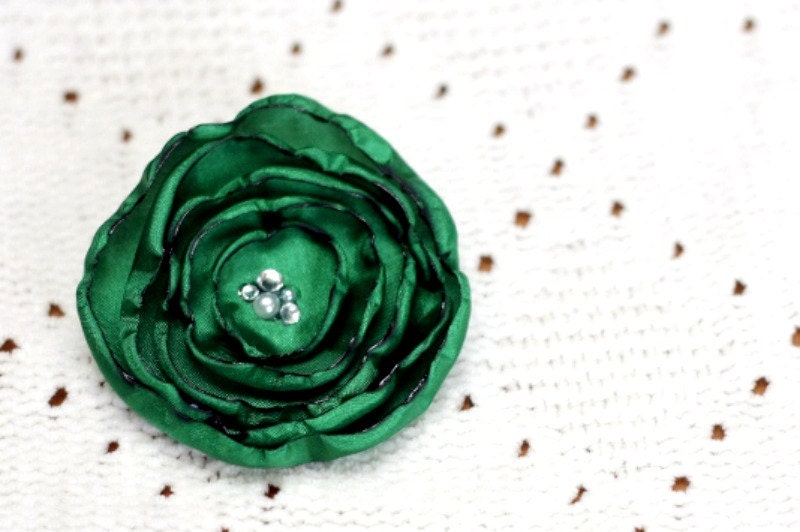 Signature Sweet 'Jemma' Flower Clip. Emerald.