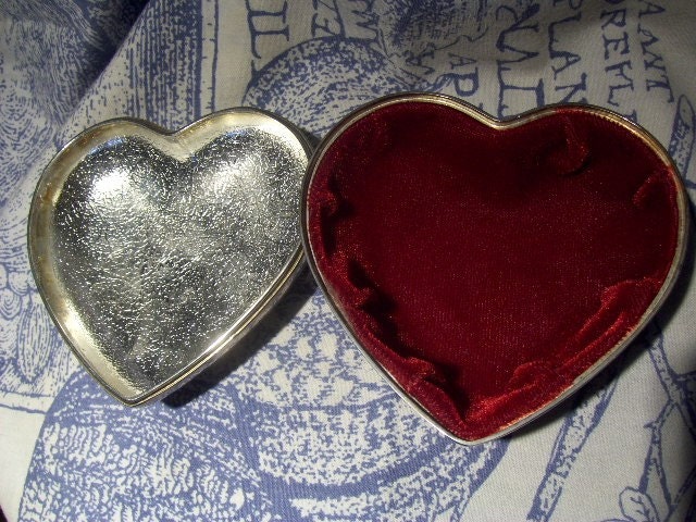 Silver Plated Heart Shaped Jewelry Box Red Velvet Lined Lidded