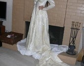 Wedding Dress -1940s - Flocked Satin with Cathedral Length Train