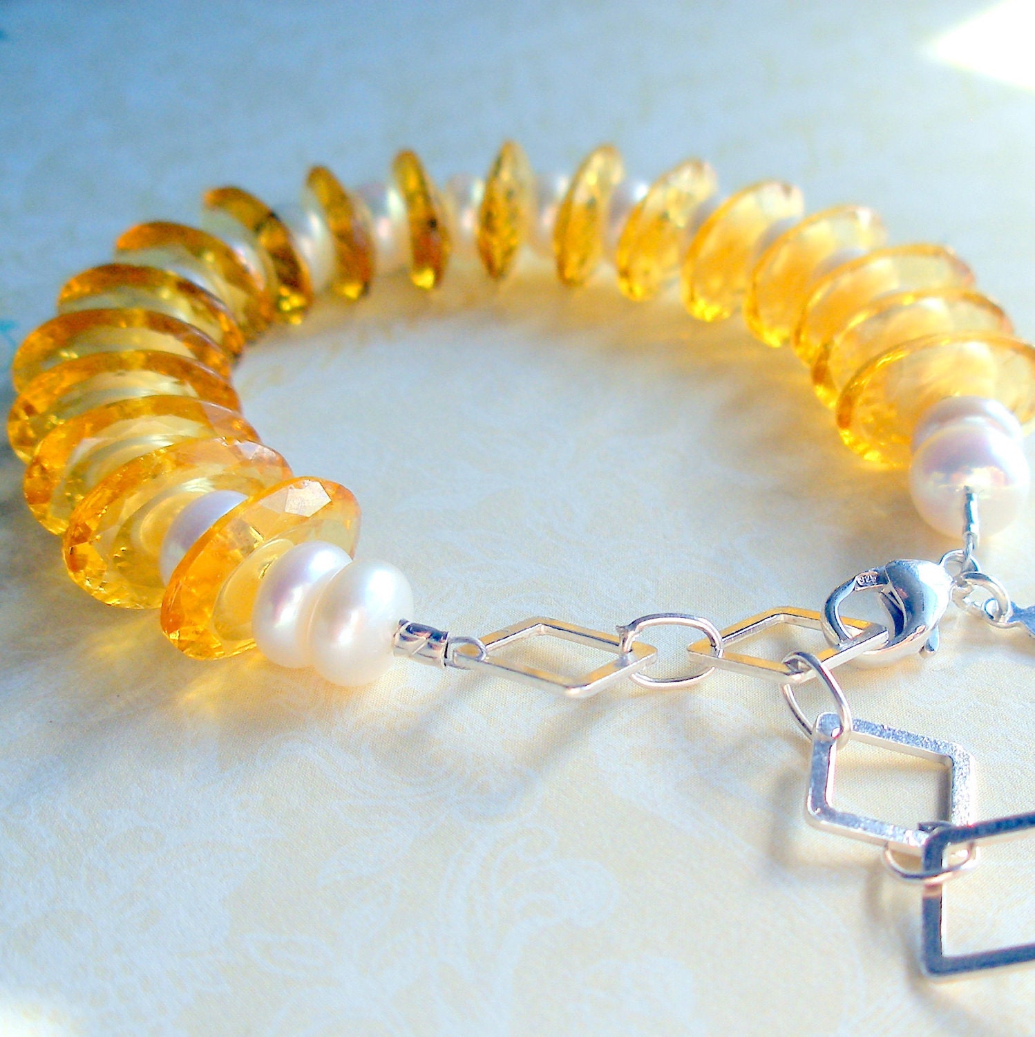 Bracelet of Yellow Glass Discs with Freshwater Pearls