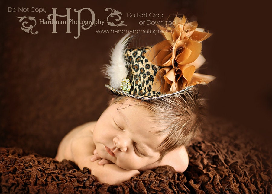 Cheetah-Leopard-Mini Top Hat--Baby-Infant-Newborn-Mad Hatter-Tea Party-Photo Prop-Animal print hat-headbands