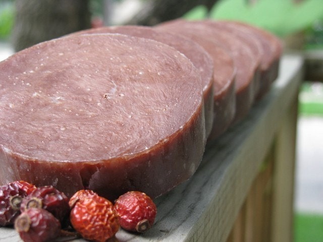ROSEHIP Geranium - White Kaolin Clay - Facial Bar - BeautifulSoaps ROSEHIP Geranium - White Kaolin Clay - Facial Bar - BeautifulSoaps