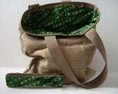 Farmer's Market Tote - Natural Burlap - Green Pea Pod Lining
