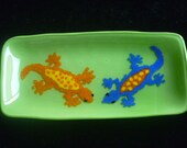 Colorful geckos - fused glass dish