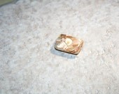 Mother-of-Pearl Pendant 20mm