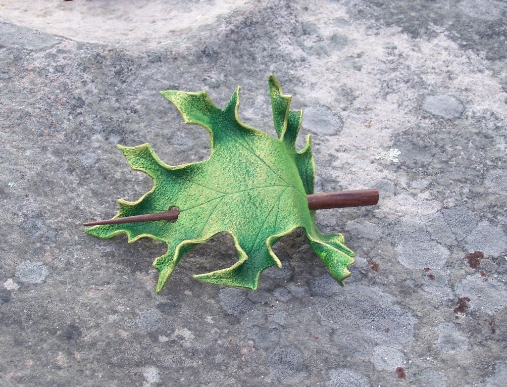 Green Oak Leaf Hair cup