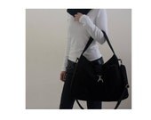 5th Anniversary 15% SALE -  Ashley in Black // Messenger / Diaper bag / Tote / Purse /  Handbag / Shoulder bag / Women / For her