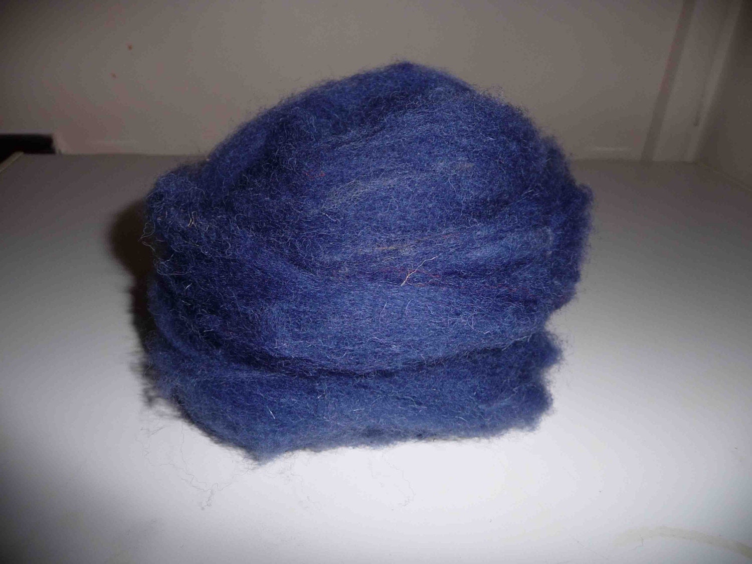 100g Hand-dyed Welsh Ewe Wool Tops in Royal Blue