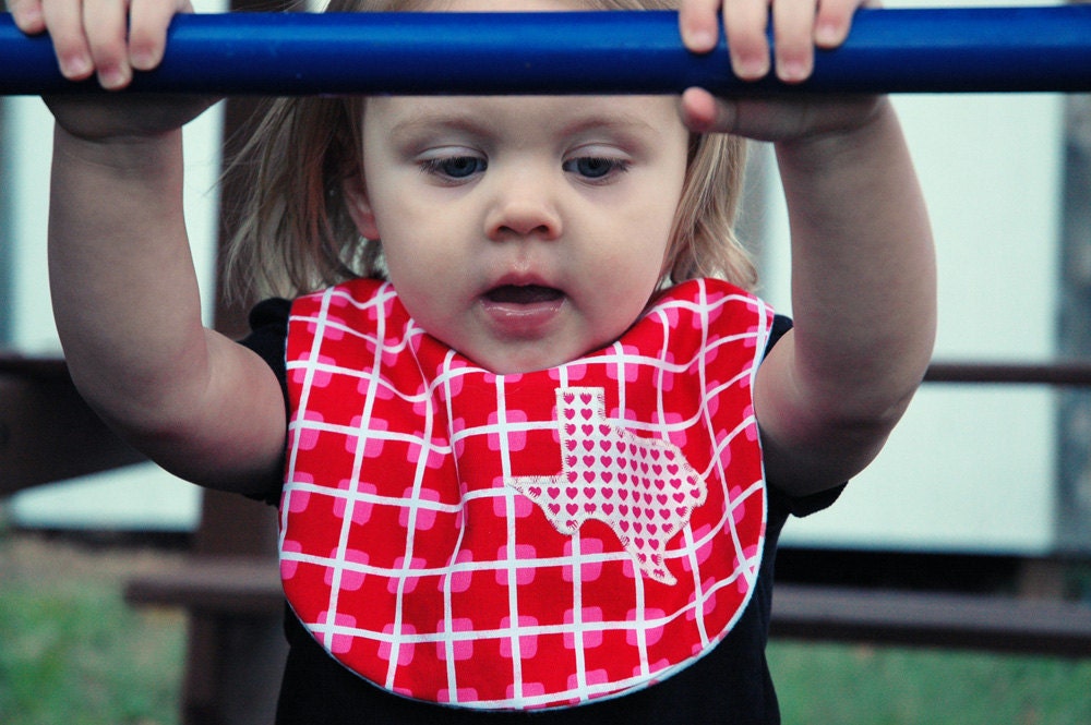 I Heart Texas Classic Bib- Pink Red Modern Valentine Heart Texas Pride Baby Bib