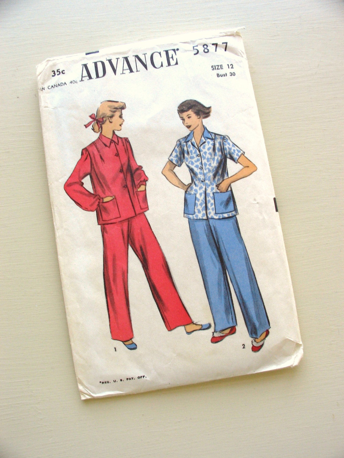 vintage advance pattern 5877 womens pajamas -- size 12, bust 30