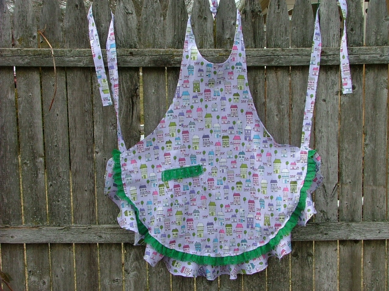 APRON Pastel  Places PINK And Green and  PURPLE Houses On Lavender  Full Length  Flouncy Ruffled