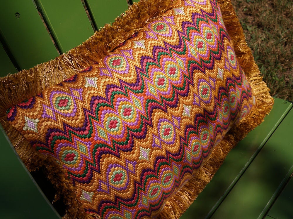 Needlepoint Bargello Gold Fringed Decorator Accent Pillow - FRINGE101