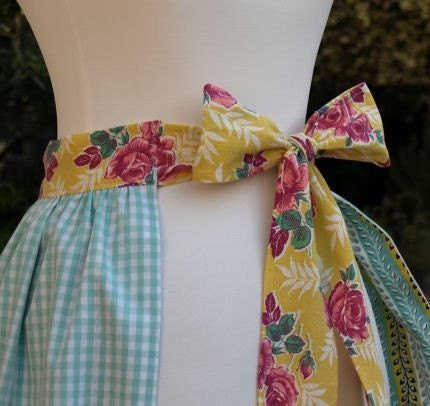 Apron - Roses are Red ... Cross Stitch Gingham and Vintage Feedsack Hostess Apron (A130)