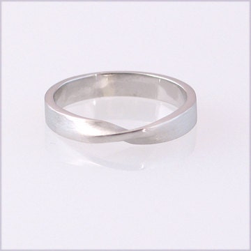 Palladium Mobius Ring, size size 7-13