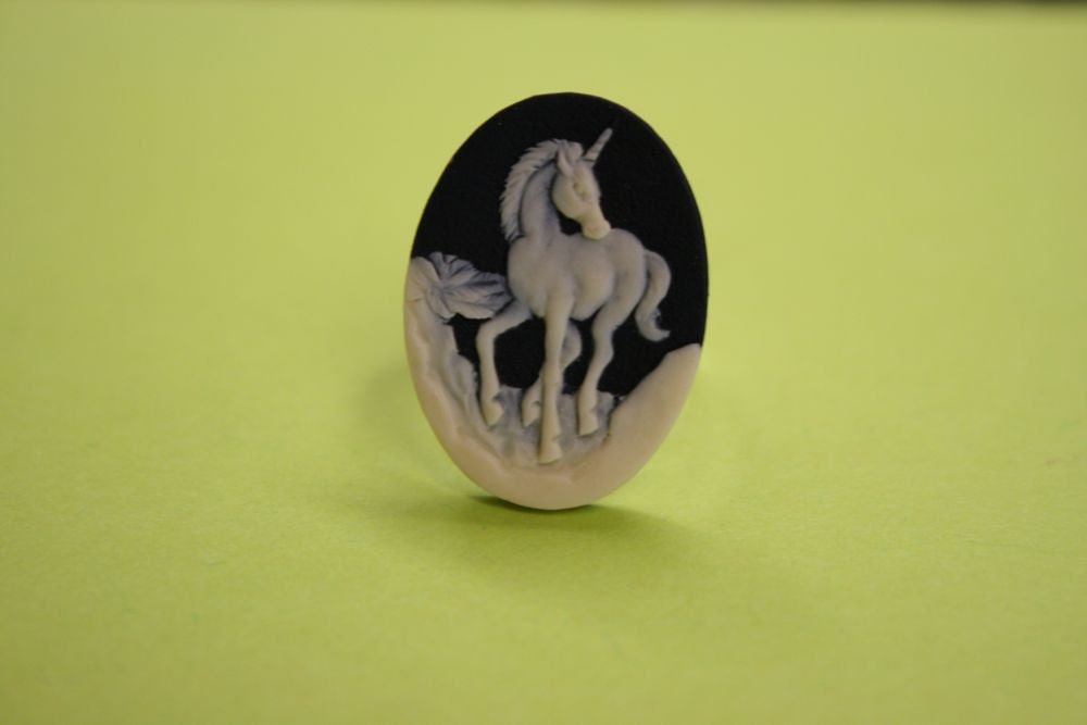 Medium Black Unicorn Ring