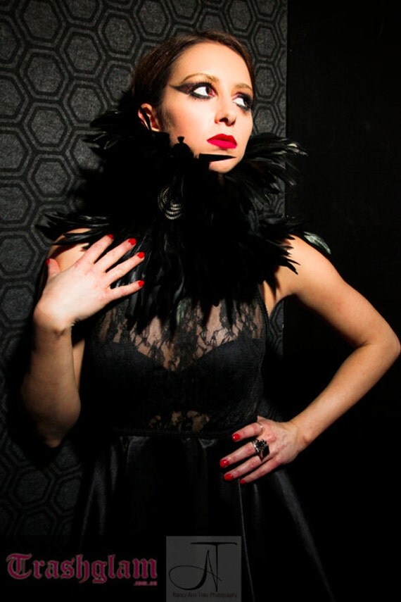 TRASHGLAM HIGH FASHION Steampunk glam feathered neck corset