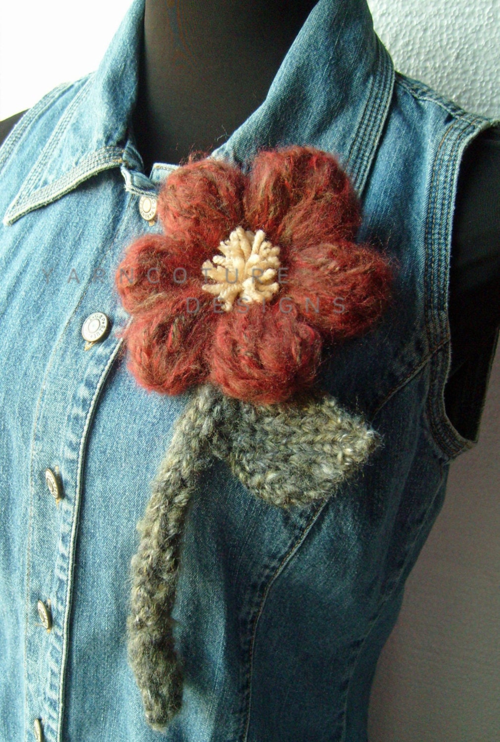 The OVERSIZED Floral Brooch In Brick/Rust