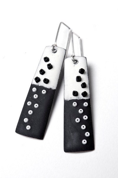 Long Enameled Trapezoid Earrings in with Black & White with Scattered Beads