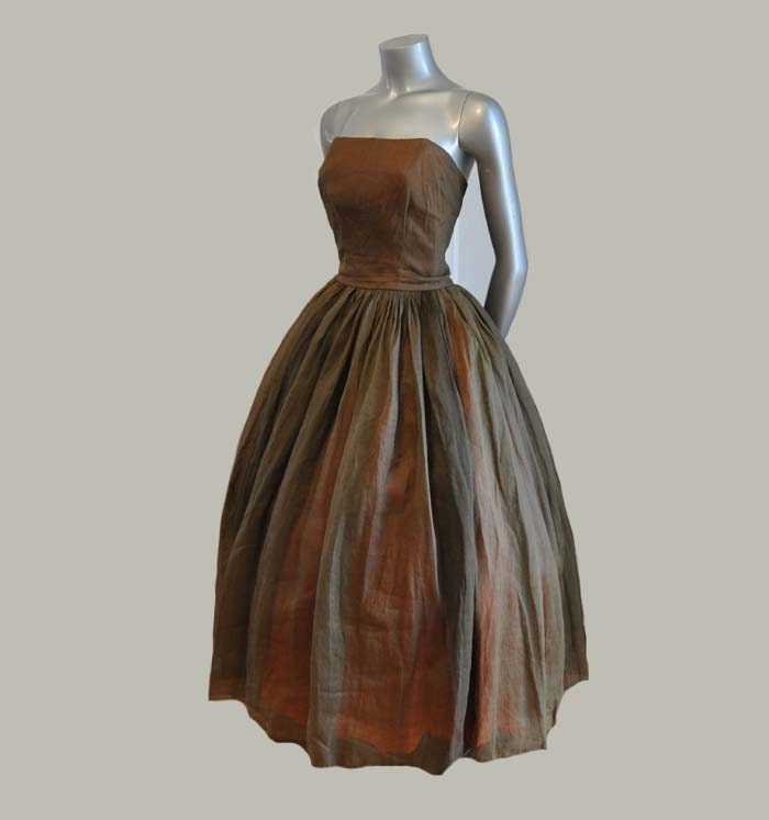 1950s dress / Vintage 50's Strapless Organza Full Skirt Dress with Matching Lace Shawl