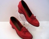 1940s shoes / Seeing Red Vintage 40's Bow Wedge Shoes