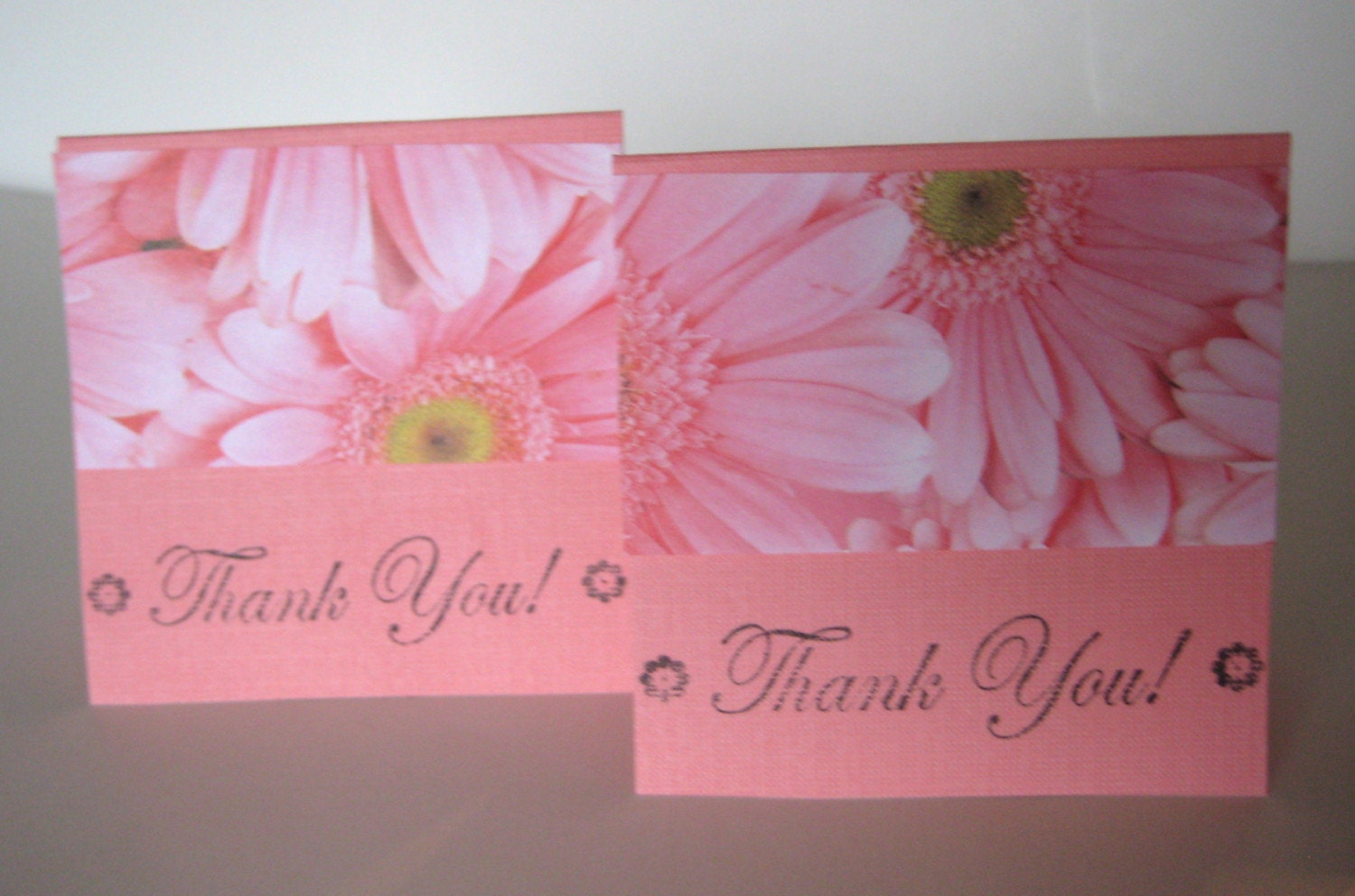Set of 24 Pink Daisy Mini Thank You Cards