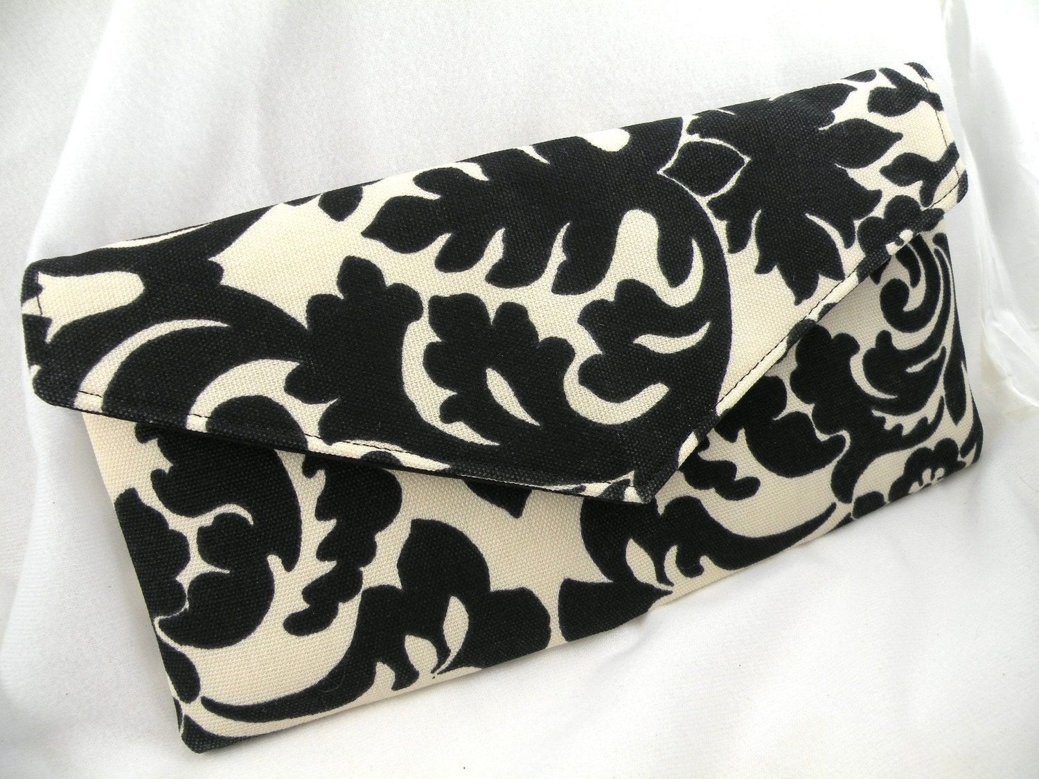 Envelope Clutch/Evening Bag/Purse/Handbag/Wedding Attendant Gift--Black and Oatmeal Damask